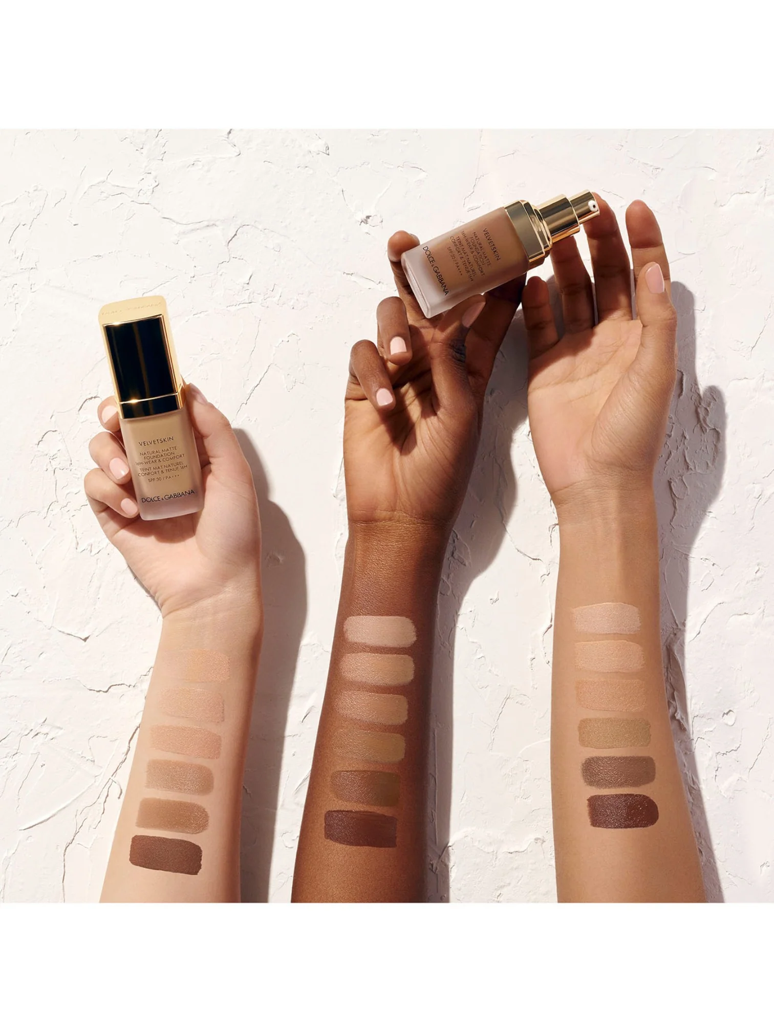 Dolce & Gabbana Velvetskin Natural Matte Foundation - Image 4