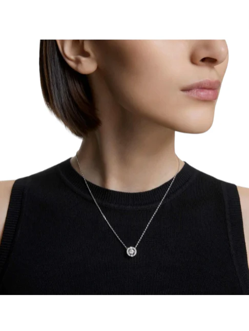 Una Sparkling Dance Round Necklace - Image 13