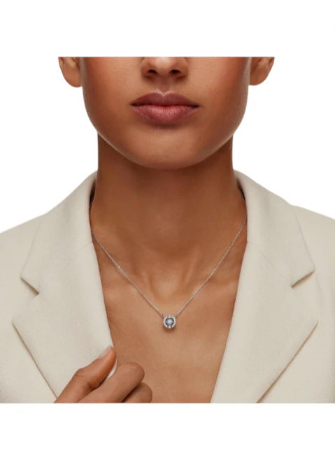 Una Sparkling Dance Round Necklace - Image 7